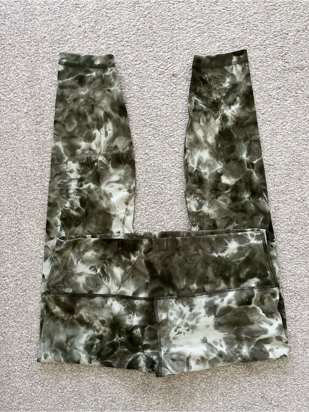 NWOT Lululemon Olive Green Tie-Dye Leggings Size 18